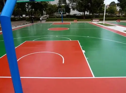 钦州球场地面翻新,裂缝修重要性